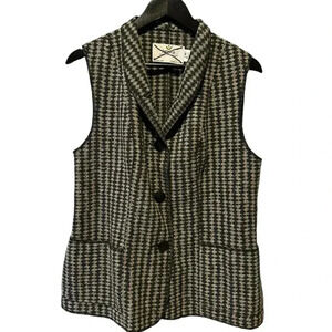 Janska houndstooth vest sz M